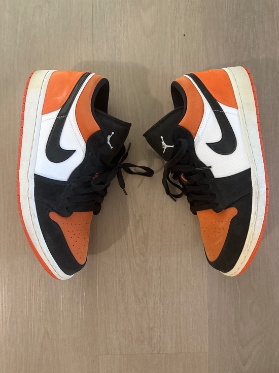 Air Jordan Other - Air Jordan 1 Low